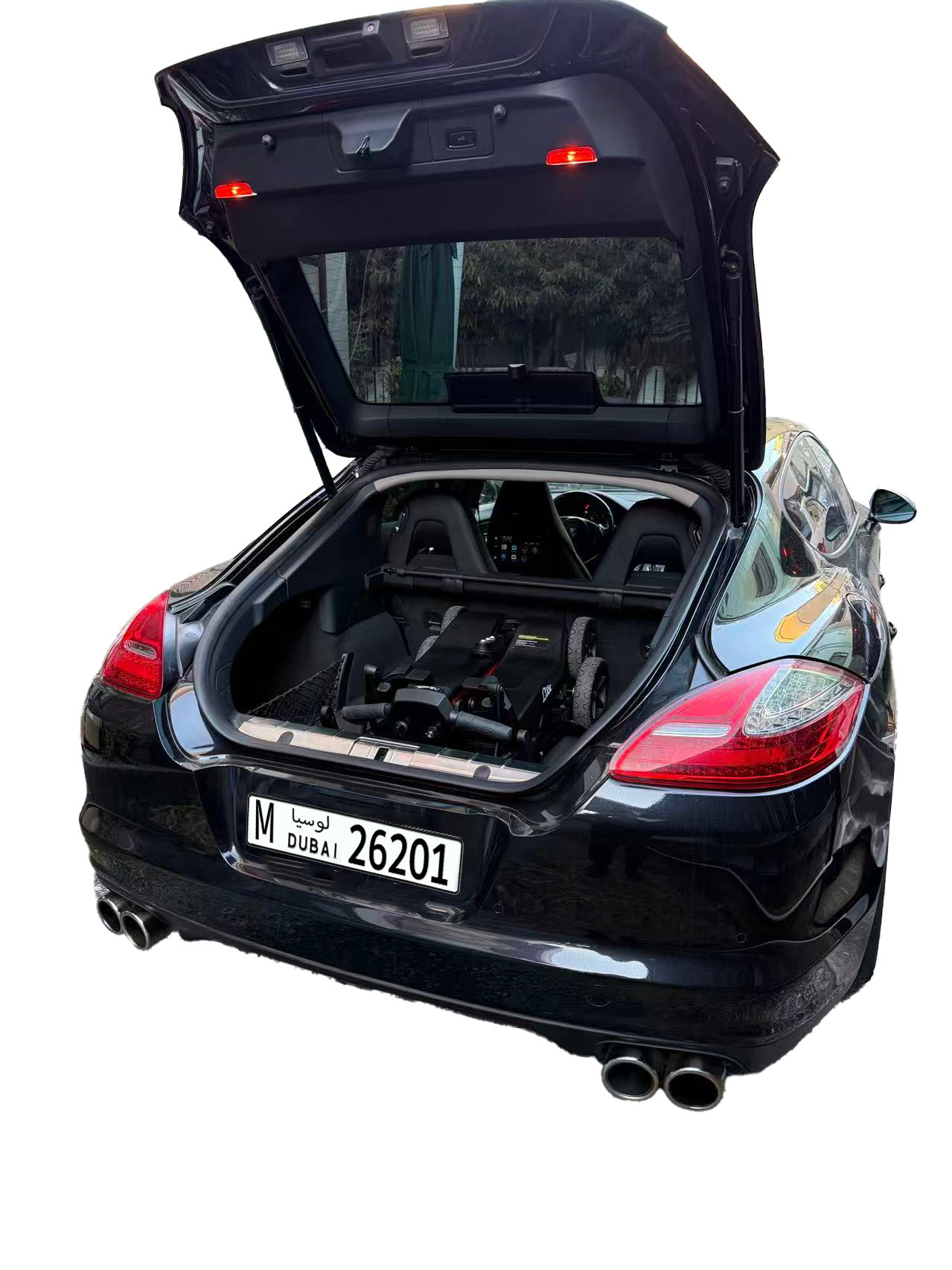 ポルシェへの収納